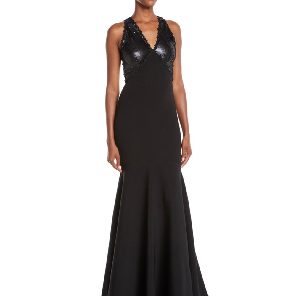 NWT NK32 Naeem Khan
V-Neck Trumpet Gown w/ Sequins